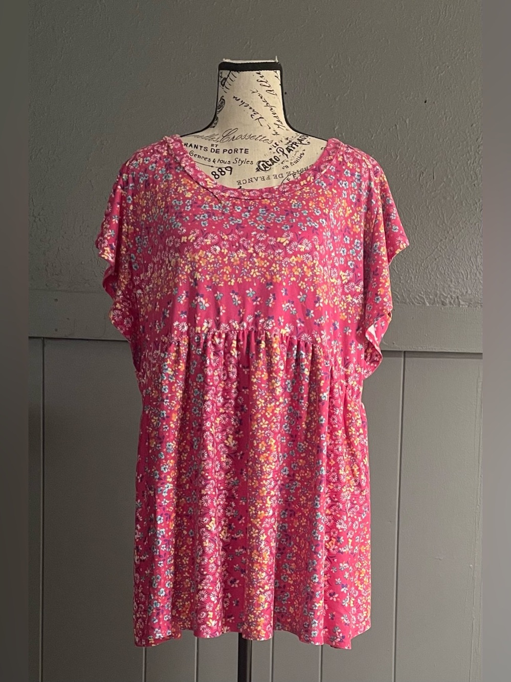 Pink Floral Flutter Sleeve Tunic Top
